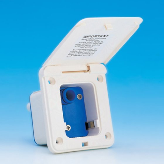 Whale Watermaster Socket C/w Pressure Switch White
